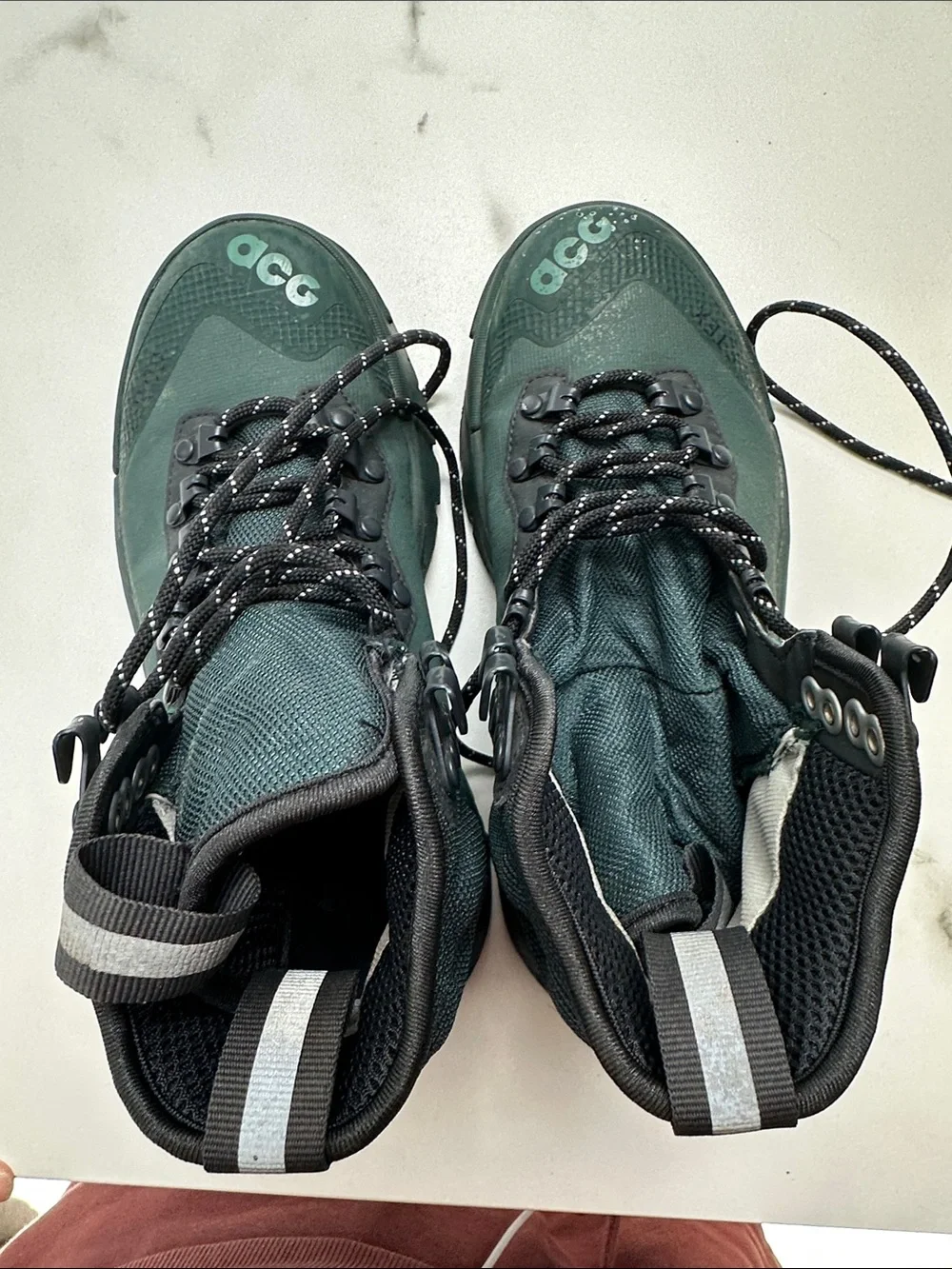 Nike ACG Gore-Tex Forest Green and Black Hiking Boots size 4